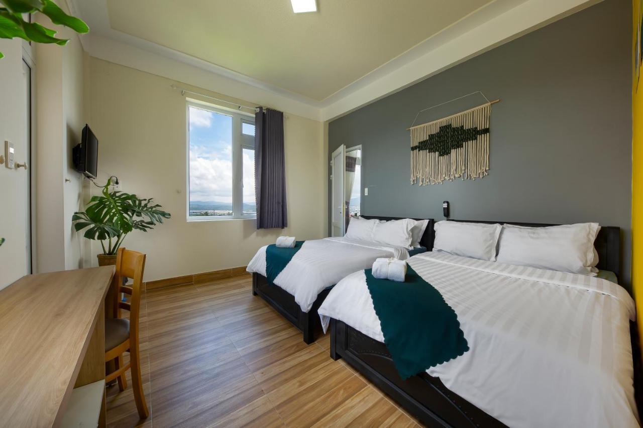 Hotel Dop *